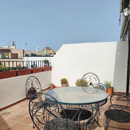 Lovely 1-Bedroom Loft With Terrace. Amazing View. Σεβίλλη Εξωτερικό φωτογραφία